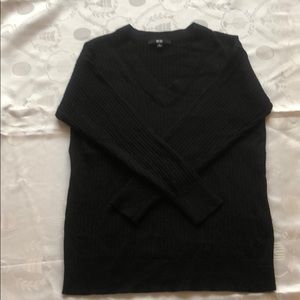 Uniqlo sweater